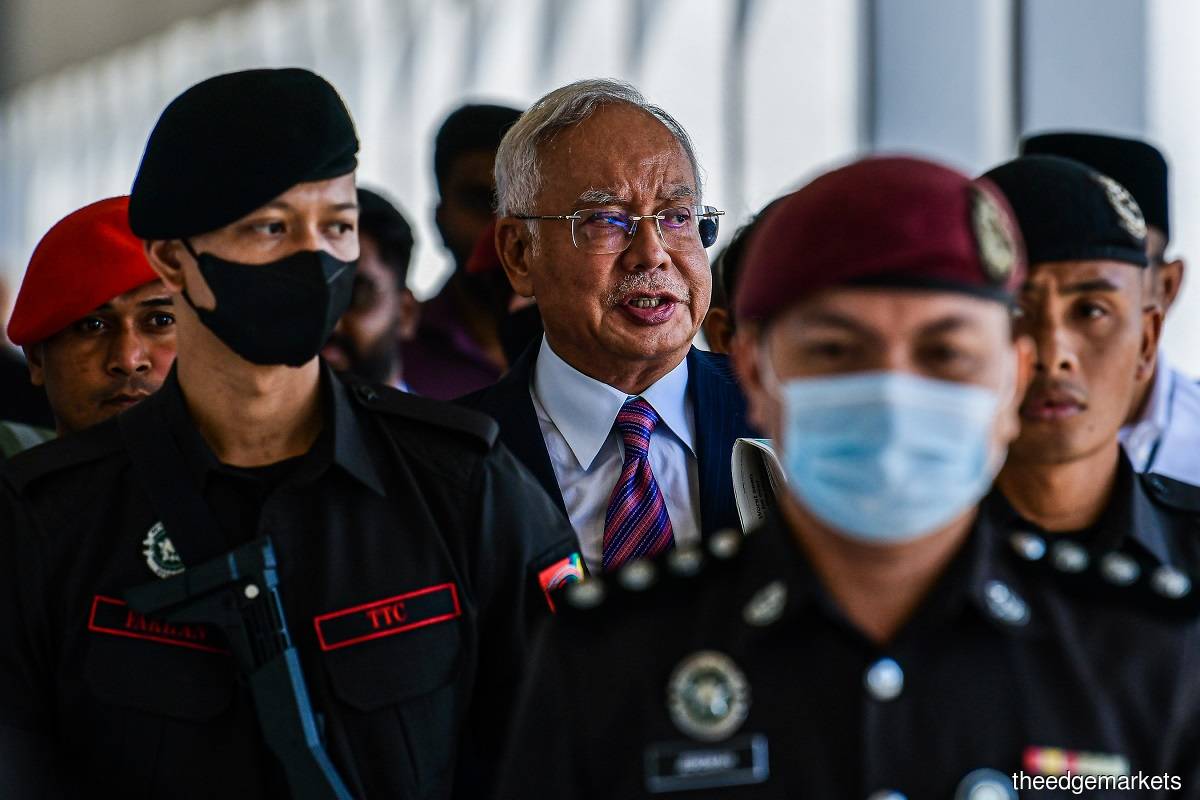 Apex court sets March 31 for Najib’s review application, decision